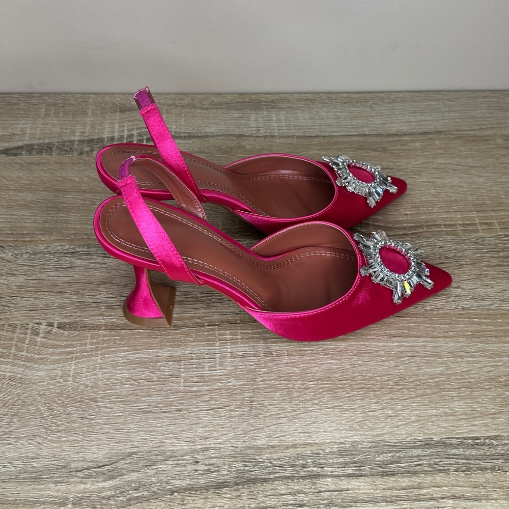 Pink High heels designer inspiration - size 7.5 US